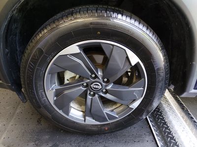2024 Nissan Rogue — photo 11 view