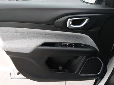 2024 Jeep Compass - Photo 20