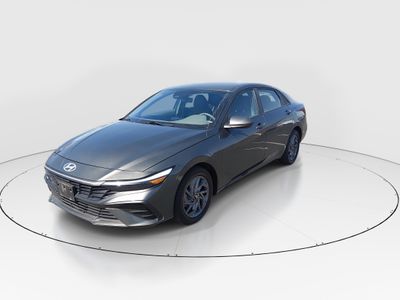 2024 Hyundai Elantra - Photo 3