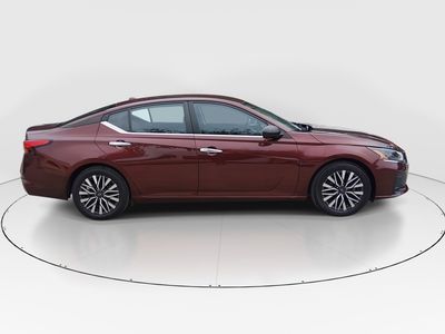 2024 Nissan Altima - Photo 8