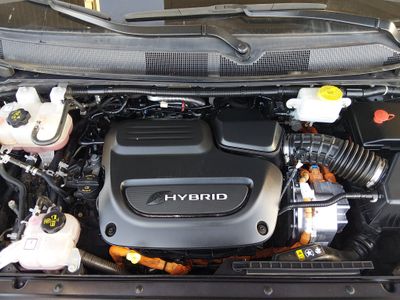 2023 Chrysler Pacifica — photo 9 view