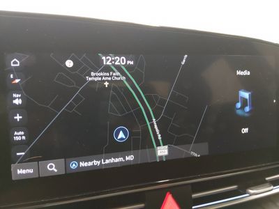 2024 Hyundai Elantra — photo 17 view