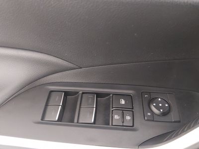 2024 Toyota RAV4 - Photo 17