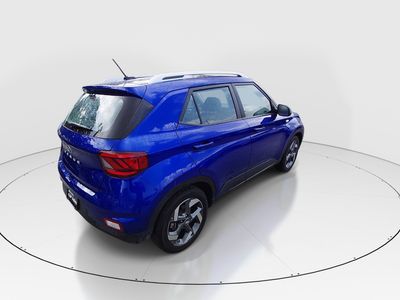 2025 Hyundai Venue - Photo 7