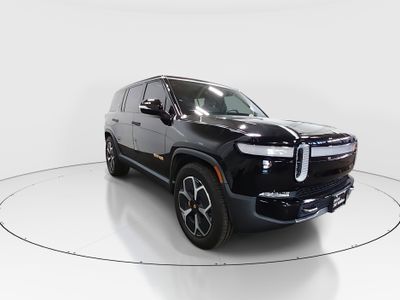 2023 Rivian R1S - Photo 1