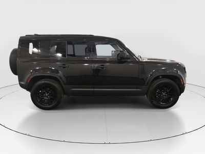 2025 Land Rover Defender - Photo 8