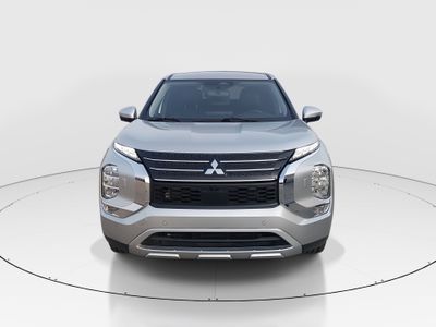 2024 Mitsubishi Outlander - Photo 2