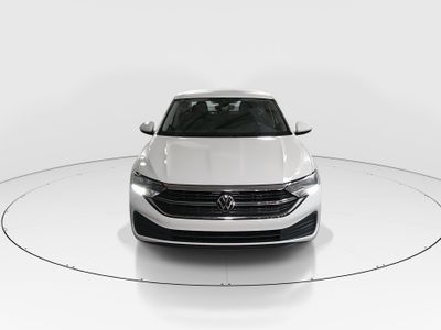 2024 Volkswagen Jetta - Photo 2