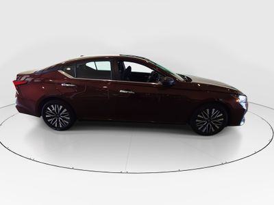 2024 Nissan Altima - Photo 8