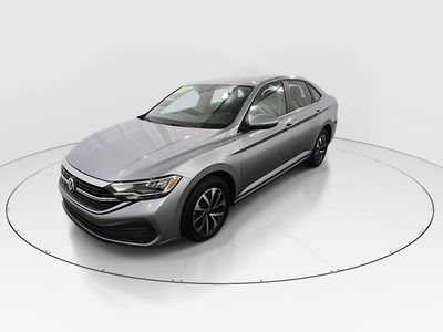 2024 Volkswagen Jetta - Photo 3