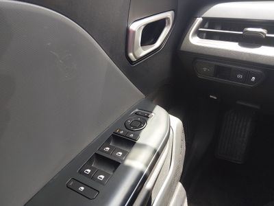 2025 Kia K4 - Photo 13
