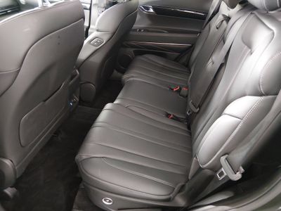 2025 Genesis GV80 — photo 21 view