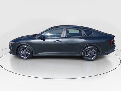 2025 Kia K4 - Photo 4