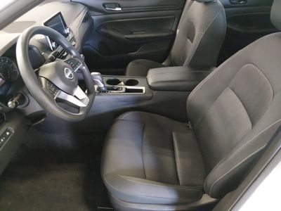 2025 Nissan Altima - Photo 17