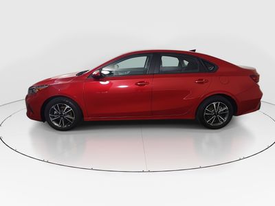 2023 Kia Forte - Photo 4
