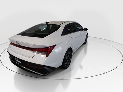 2025 Hyundai Elantra - Photo 7