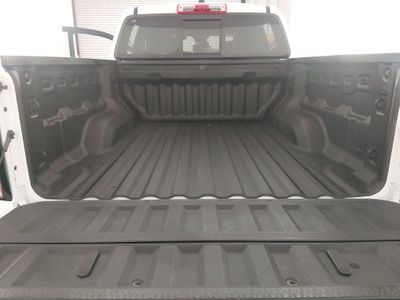 2025 Chevrolet Colorado - Photo 11