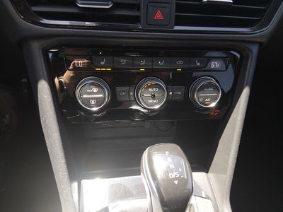 2024 Volkswagen Taos - Photo 18