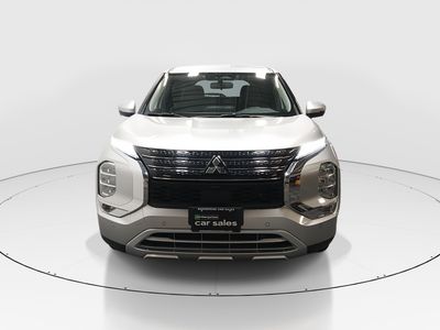 2024 Mitsubishi Outlander — side profile view