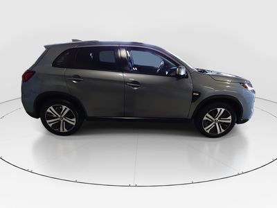 2025 Mitsubishi Outlander Sport — photo 8 view