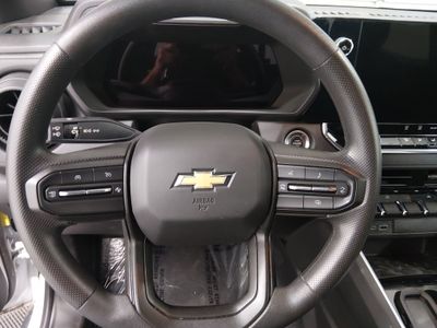 2024 Chevrolet Colorado — photo 12 view