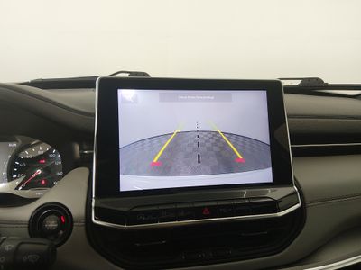 2024 Jeep Compass - Photo 16