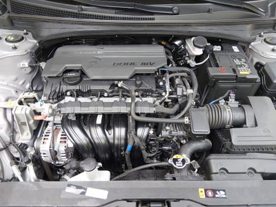 2024 Hyundai Elantra - Photo 9