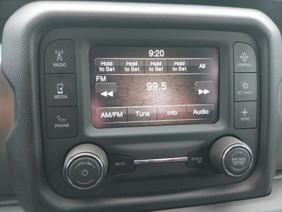 2021 Jeep Wrangler - Photo 18