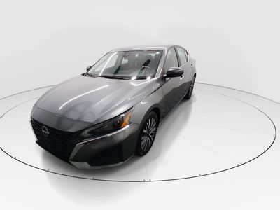 2025 Nissan Altima - Photo 3