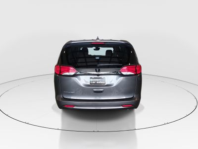 2023 Chrysler Voyager - Photo 6