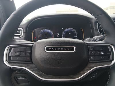 2024 Jeep Wagoneer - Photo 12