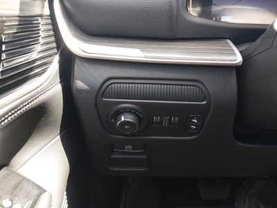 2024 Jeep Wagoneer - Photo 13