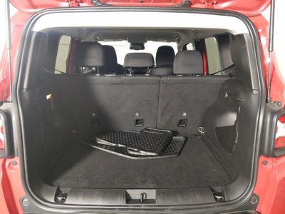 2023 Jeep Renegade - Photo 11