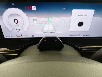 2025 Genesis GV80 — photo 14 view