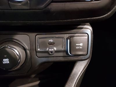 2023 Jeep Renegade - Photo 19