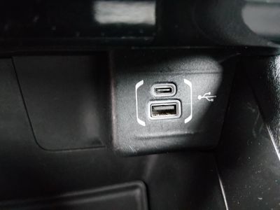 2024 Jeep Compass - Photo 18