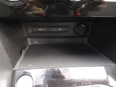 2024 Volkswagen Taos - Photo 18