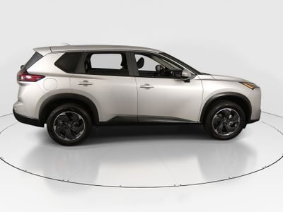 2024 Nissan Rogue - Photo 8