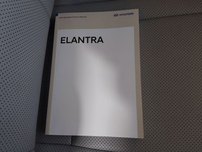 2024 Hyundai Elantra - Photo 22