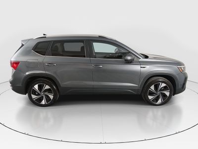 2024 Volkswagen Taos - Photo 8