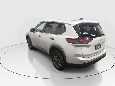 2024 Nissan Rogue - Photo 5