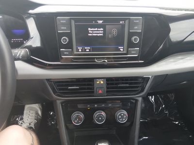 2024 Volkswagen Taos - Photo 13