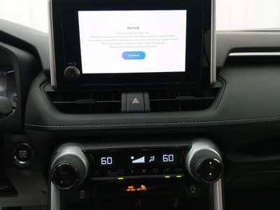 2024 Toyota RAV4 - Photo 13