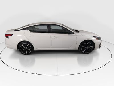 2024 Nissan Altima - Photo 8