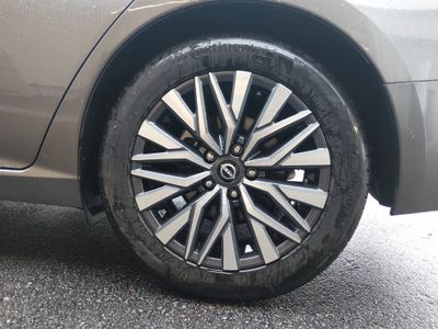2025 Nissan Altima - Photo 10