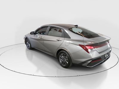 2024 Hyundai Elantra - Photo 5