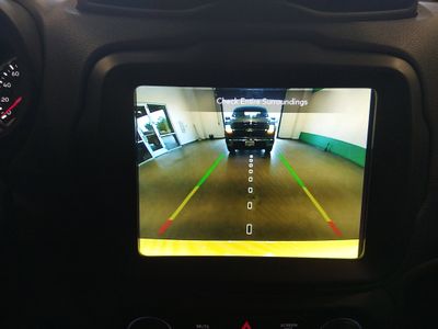 2023 Jeep Renegade - Photo 16