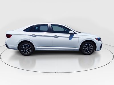 2024 Volkswagen Jetta - Photo 8