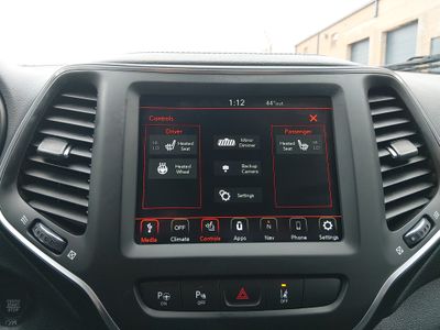 2023 Jeep Cherokee — photo 18 view