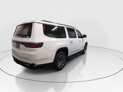 2023 Jeep Wagoneer L - Photo 7